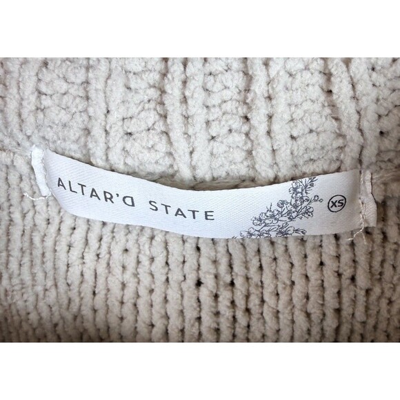 Altar'd State Sweater Womens XS Cable Knit Cropped Chunky Pullover Long Sleeve - Picture 3 of 7